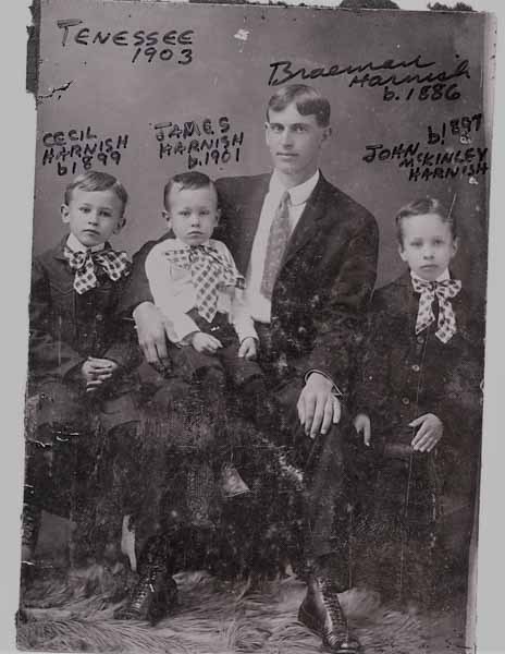 1903BraemanHarnish-father-half-brothers-ceciljamesJohn-Mckinley-Harnish