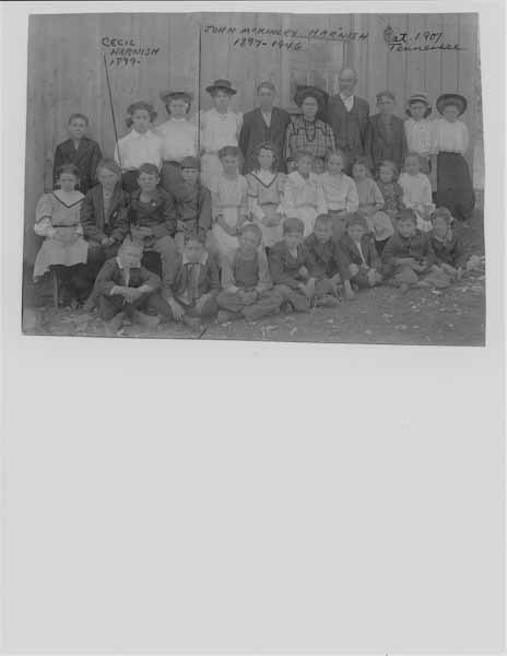 1907-family-john-mckinley-harnish.tennessee